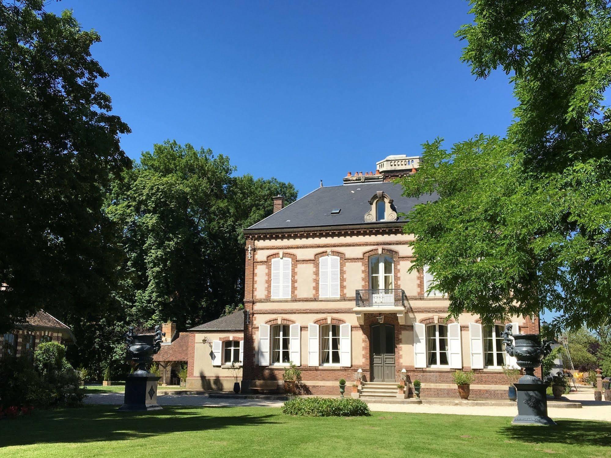 Château de Montabert Montaulin Exterior foto
